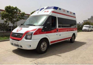隆回县救护车租赁